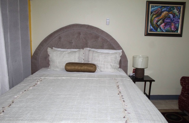 Comfy & Elegant Studio @ Chelsea New Kingston