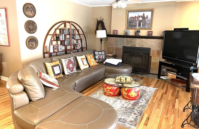 Comfy Home w/outdoor patio minutes from Cottonwood canyons and the slopes