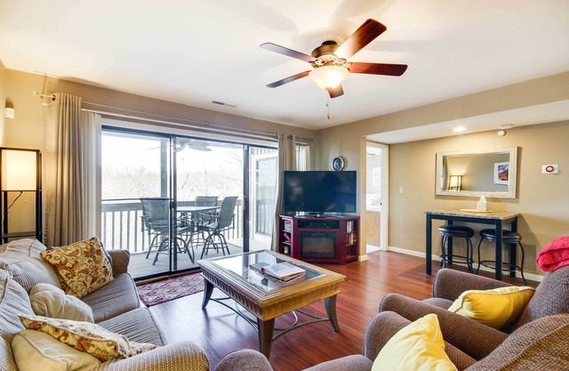 Community Perks: Family-Friendly Osage Beach Condo