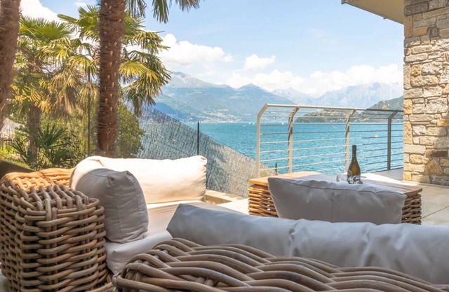 COMO LUXURY WITH PRIVATE LAKE ACCESS AND BREATHTAKING VIEWS