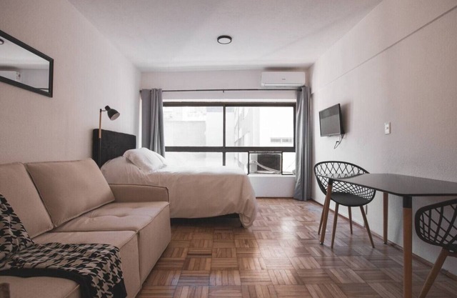 Comodo Monoambiente en Cordón