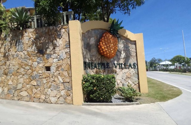Condo for rent! Just 5 minutes from Little French Cay and Megaplaza Roa!