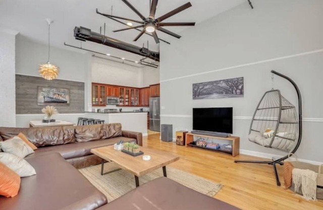 Condo in Historic Downtown Savannah