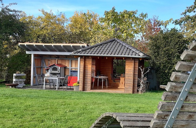 Condo-Mobility bath-Garden view