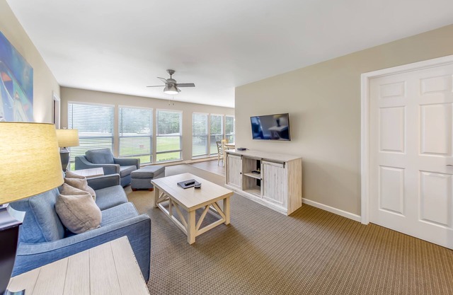Condo right on the Golf Course!