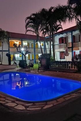 CONDOMINIO COLONIAL APARTAMENTOS 150M DA PRAIA