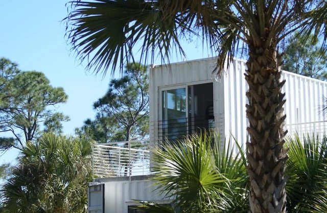 Connect with Nature at Headwaters Retreat in Jupiter Farms