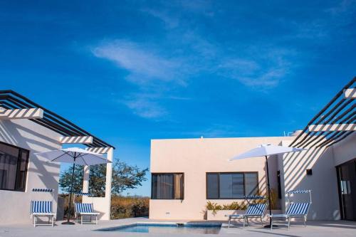 Contemporary house with pool near the beach
