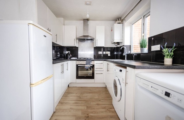 Contractor’s Haven in Patchway