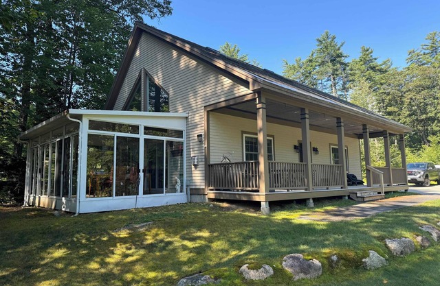 Conway Lake Charm - Beautiful Waterfront Community