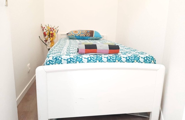 Cool and calm private studio appartment