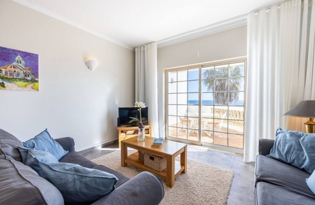 CoolHouses Algarve Luz | Palm Bay Fiji 11