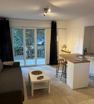 Coquet studio 10 min de Cannes