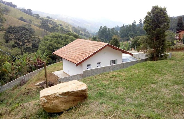 Corner of Divine Peace with a view of Pedra do Baú