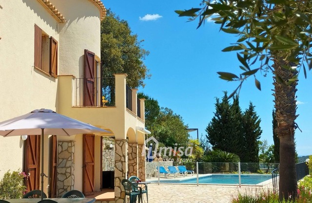 Costa Brava-Calonge- Villa Torre Gavarres, in a natural environment.gratifying!