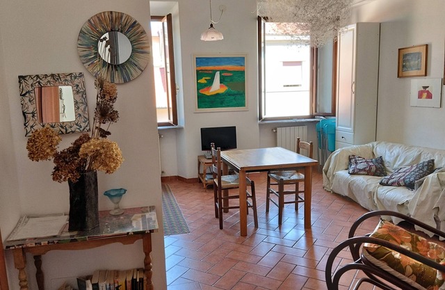 COSY 1/2 mile to sea