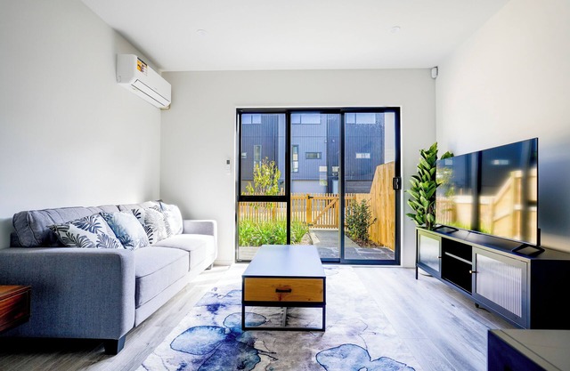 Cosy 3 Bedroom Townhouse in East Auckland