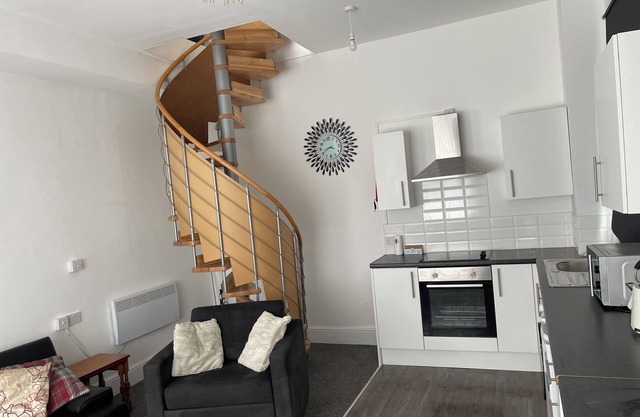 Cosy Airy Maisonette