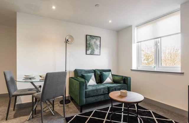 Cosy and Bright 1 Bedroom Apartment in Leeds