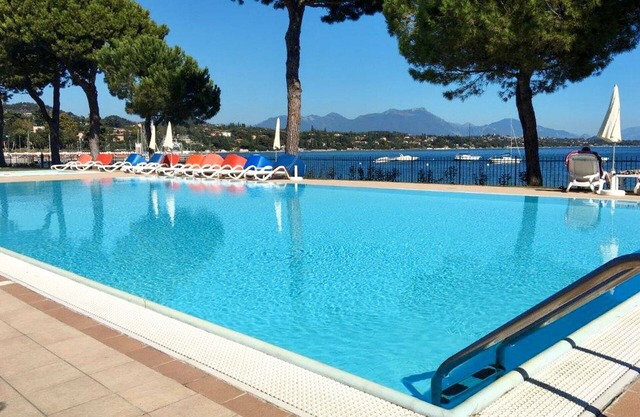 Cosy apartment in villa for 3 people with pool, A/C, WIFI, TV and terrace