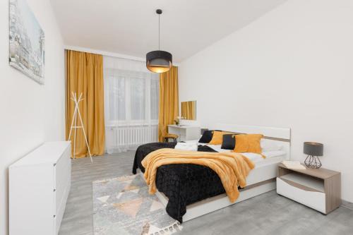 Cosy Apartment on Metro Plac Wilsona by Noclegi Renters