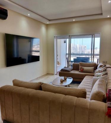 Cosy Apartment with sea view
