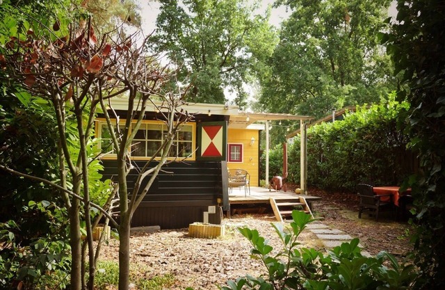 Cosy Cabin in the Woods - Perfect Get Away in a peaceful and green setting