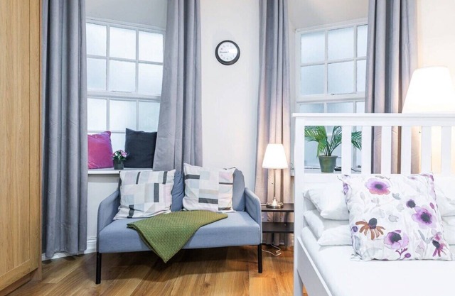 Cosy citycentre flat with TV & Wi-Fi included