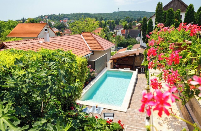 Cosy holiday home with pool/BBQ/ACnCasa Montana - CAPRI Apartment with lake view