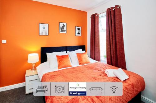 Cosy Home 900Mbps Wi-Fi Workspace Near University Hospital Coventry City Centre and Coventry University Sleeps 8 Free Parking Pool Table and Games