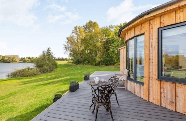 Cosy Luxury Lakeside Lodge, surrounded by amazing views and countryside.