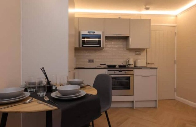 Cosy, modern 2 bed flat close to Big Ben