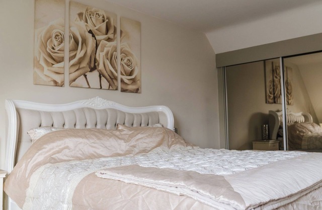 Cosy modern house near Temple Newsam Estate and Park