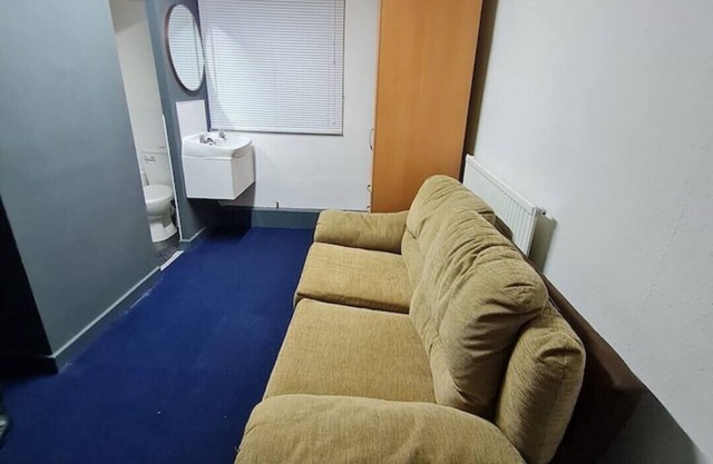Cosy room near East Midland Airport Room 6