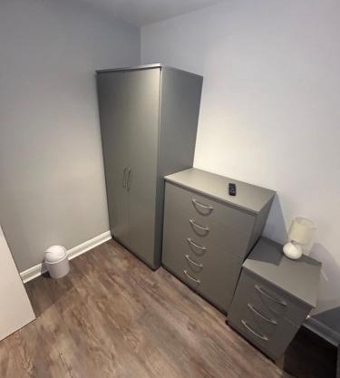 Cosy rooms near Gatwick Airport