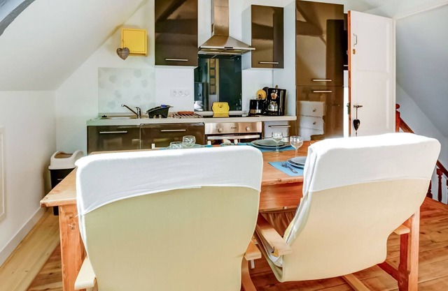 Cosy studio in Isigny-sur-Mer with a terrace