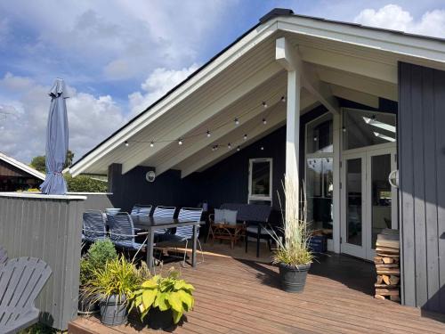 Cosy Summer House At Kobæk Strand