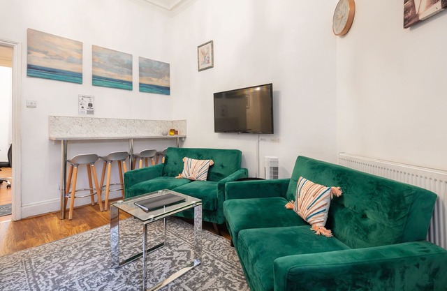 ^Cosy Two Bed AirCondisioned Apartment in Heart of Covent Garden London^