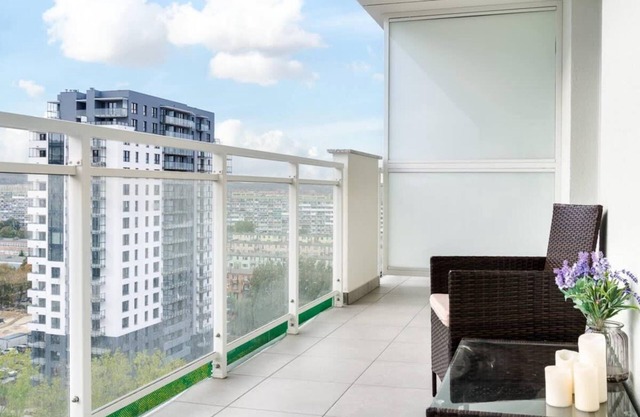 Cosy Two bedroom apartment with stunning city view