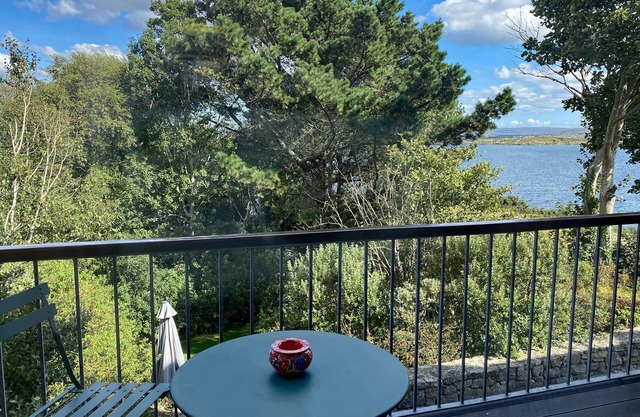 Cottage 430 - Roundstone - sleeps 4 guests in 2 bedrooms