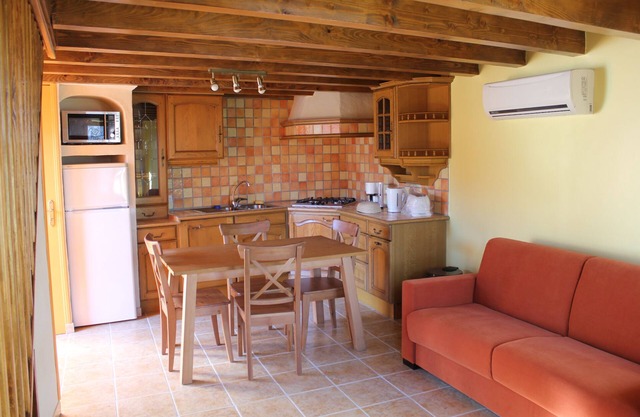 Cottage 45 m2 for 2 to 3 people. on the edge of the Auvergne Volcanoes Park