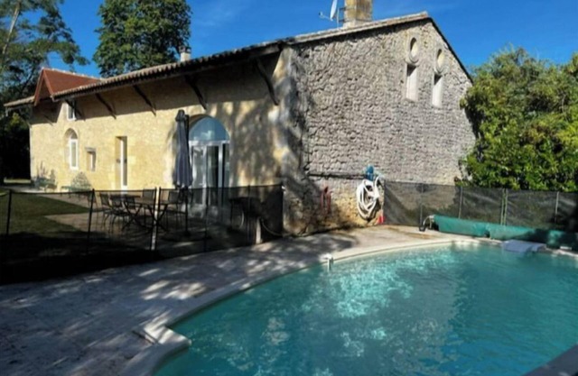 Cottage Avec Piscine Pour 10 Personnes Proche St Emilion