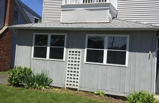 Cottage by the Sea, Yale New Haven Getaway Destination