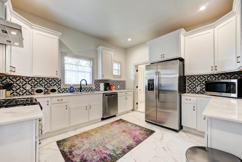 Cottage Chic- Less than 5 mins to Plaza District
