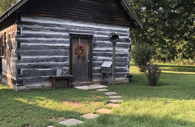Cottage close to Town
