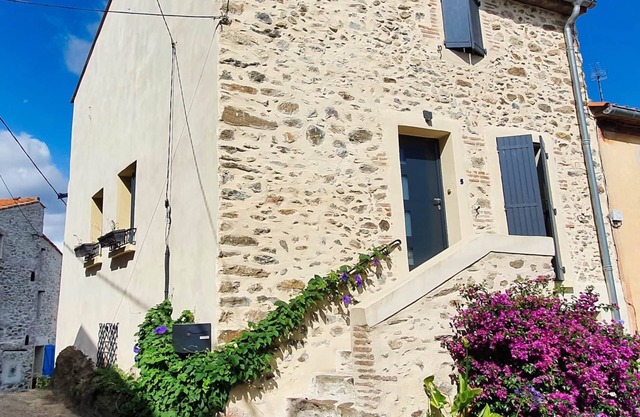 Cottage Le Micocoulier between sea and mountains
