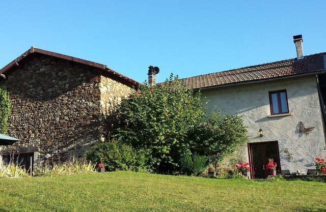 Cottage in Auvergne - Charming Family House in the Massif Central Mountains