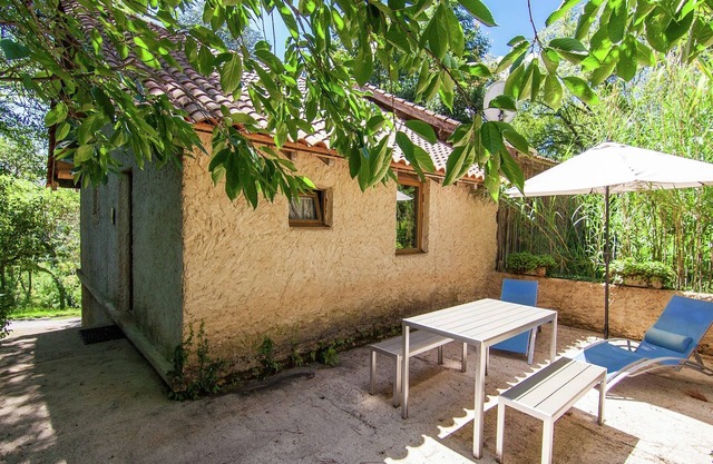 Cottage in Bourgnac with Whirlpool