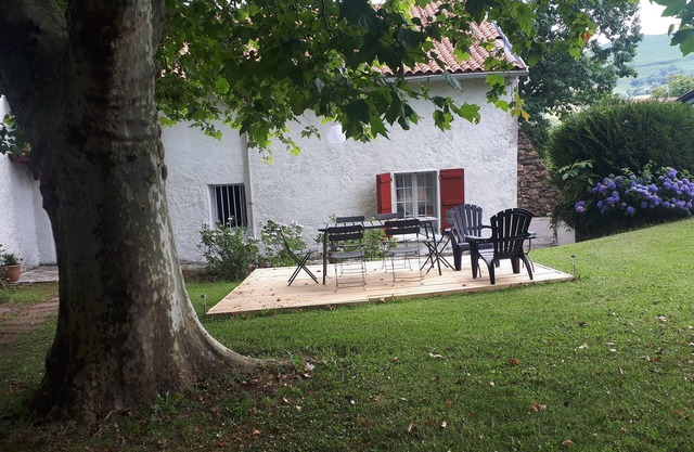 Cottage located in a natural environment, located between sea and mountain.