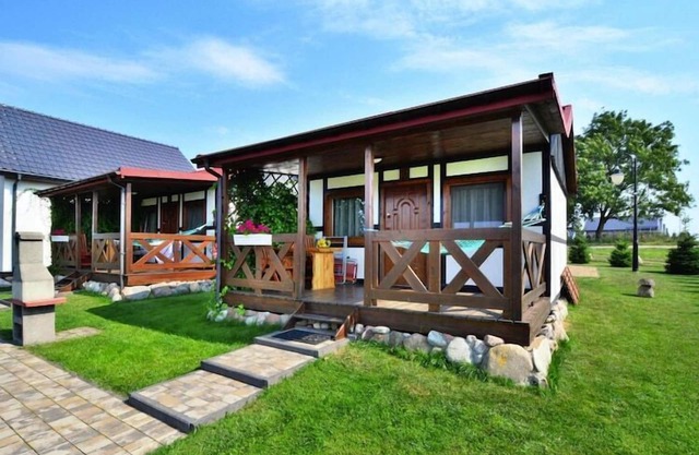 Cottage near Baltic Beach and Lake Bukowo